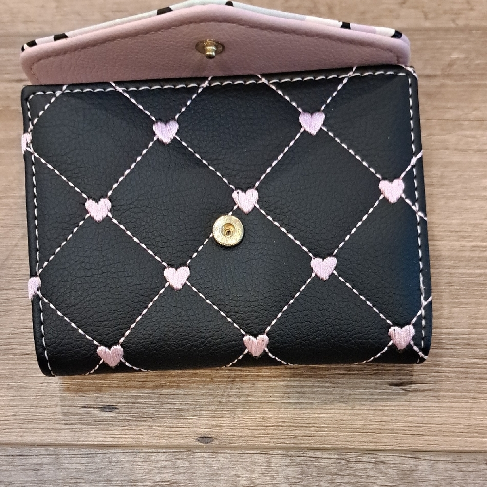 Betsey Johnson Pink and Black With Hearts Wallet. NWOT - Picture 6 of 8